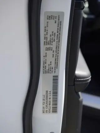 Jeep Grand Cherokee L 2025 4x4 Laredo 4dr SUV