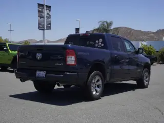 Ram 1500 2021 4x4 Big Horn 4dr Crew Cab 5.6 ft. SB Pickup