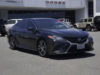 Toyota Camry Hybrid 2019 SE 4dr Sedan