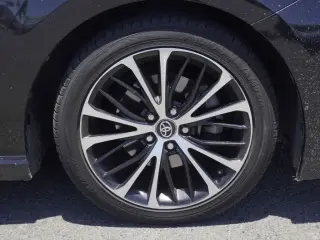 Toyota Camry Hybrid 2019 SE 4dr Sedan