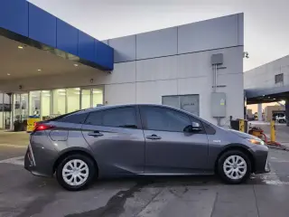 Toyota Prius Prime 2021 LE 4dr Hatchback