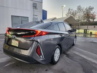 Toyota Prius Prime 2021 LE 4dr Hatchback