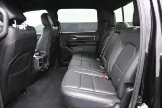 Ram 1500 2019 4x4 Big Horn 4dr Crew Cab 5.6 ft. SB Pickup