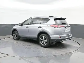 Toyota RAV4 2016 XLE 4dr SUV