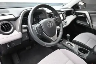 Toyota RAV4 2016 XLE 4dr SUV