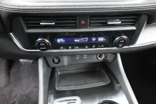Nissan Rogue 2025 SV 4dr Crossover