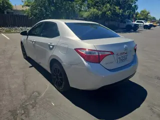Toyota Corolla 2015 LE 4dr Sedan