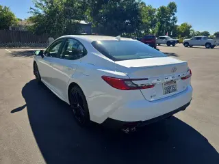 Toyota Camry 2026 SE 4dr Sedan