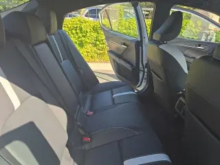 Toyota Camry 2026 SE 4dr Sedan