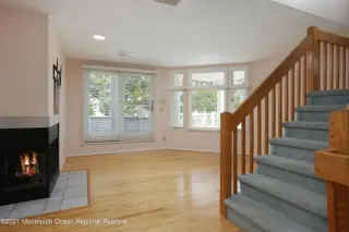 Propiedad en alquiler con 3 habitaciones y 3.5 baños en Keyport