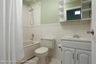 Propiedad en alquiler con 3 habitaciones y 3.5 baños en Keyport