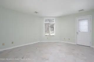 Propiedad en alquiler con 3 habitaciones y 3.5 baños en Keyport