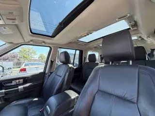 2016 Land Rover LR4 HSE LUX