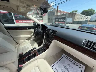 2013 Volkswagen Passat V6 SEL Premium