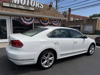 2013 Volkswagen Passat V6 SEL Premium