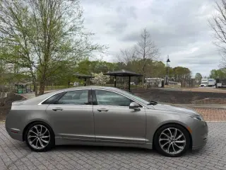 2016 Lincoln MKZ Hybrid