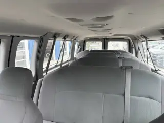 2010 Ford E-Series E-350 SD XLT
