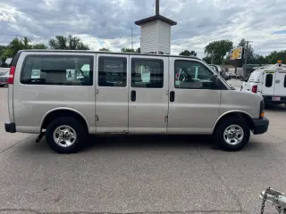 2006 GMC Savana LS 1500