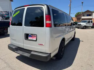 2012 GMC Savana LS 1500