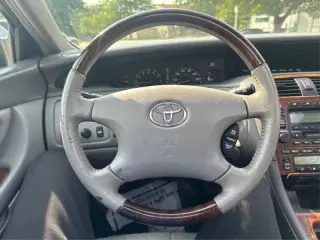 2004 Toyota Avalon XL