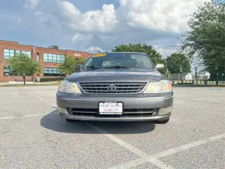 2004 Toyota Avalon XL