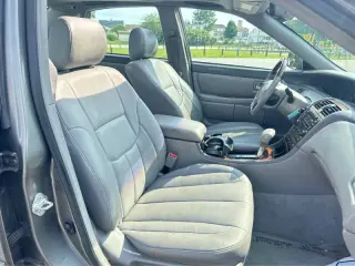 2004 Toyota Avalon XL