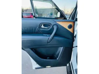 2014 Infiniti QX80