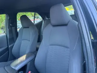 2021 Toyota Corolla Hatchback SE Nightshade Edition