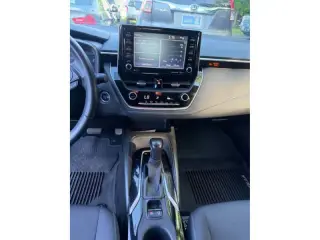 2021 Toyota Corolla Hatchback SE Nightshade Edition