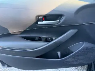 2021 Toyota Corolla Hatchback SE Nightshade Edition