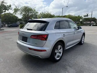 2019 Audi Q5 quattro Premium Plus 45 TFSI