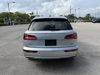 2019 Audi Q5 quattro Premium Plus 45 TFSI