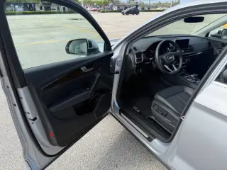 2019 Audi Q5 quattro Premium Plus 45 TFSI