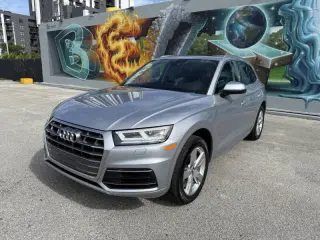 2019 Audi Q5 quattro Premium Plus 45 TFSI
