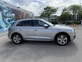 2019 Audi Q5 quattro Premium Plus 45 TFSI