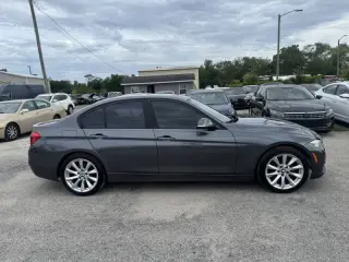 2018 BMW 3 Series 320i