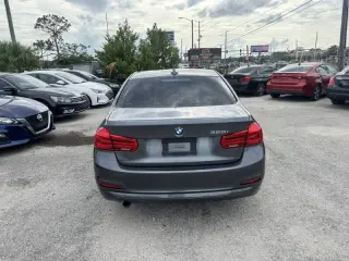 2018 BMW 3 Series 320i