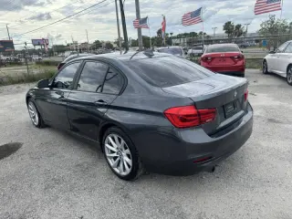 2018 BMW 3 Series 320i