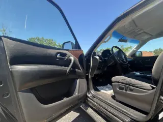 2017 Nissan Armada SL