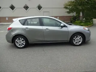 2013 Mazda MAZDA3 i Touring