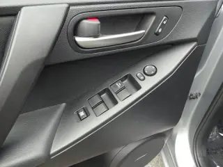 2013 Mazda MAZDA3 i Touring