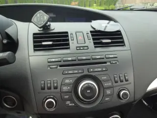 2013 Mazda MAZDA3 i Touring