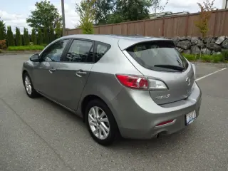2013 Mazda MAZDA3 i Touring