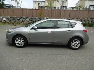 2013 Mazda MAZDA3 i Touring