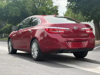 2012 Buick Verano Leather Group