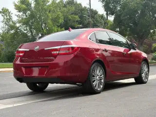 2012 Buick Verano Leather Group