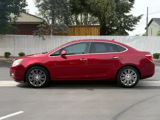 2012 Buick Verano Leather Group