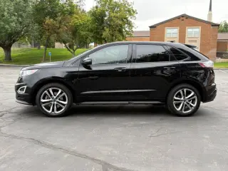 2017 Ford Edge Sport