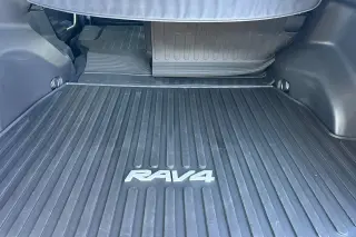 Toyota RAV4 2023 XLE Premium 4dr SUV
