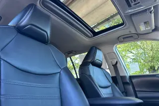 Toyota RAV4 2023 XLE Premium 4dr SUV